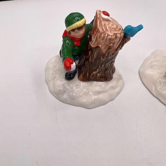 Department 56 Snowball Fort 5413-3 - Picture 2 of 16